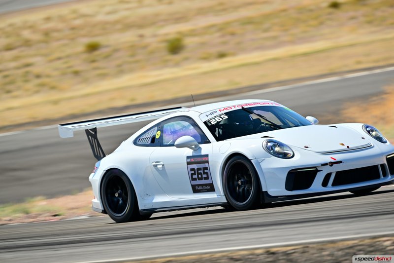 Porsche 911 GT3 Cup white
