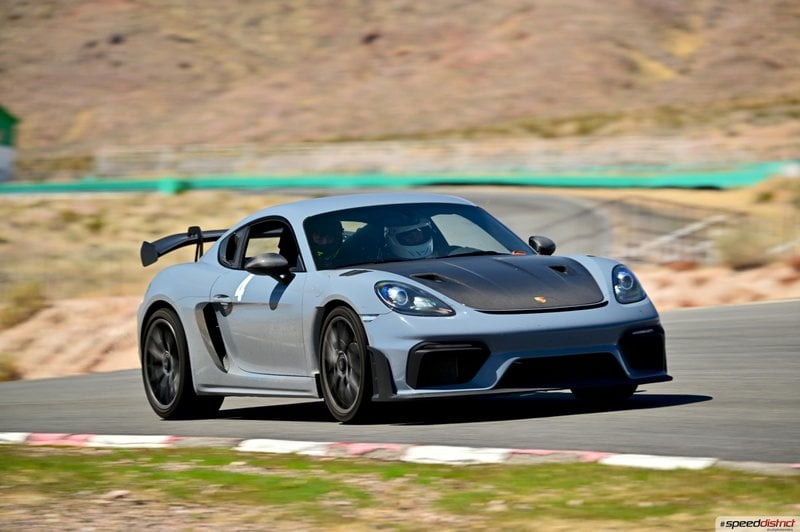 Porsche Cayman GT4