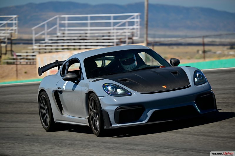 Porsche Cayman GT4