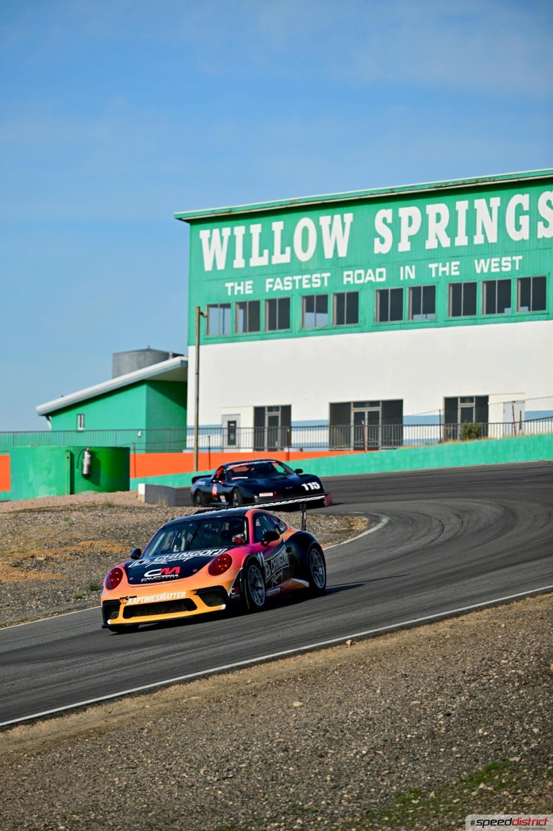 Porsche 911 GT3 Cup orange