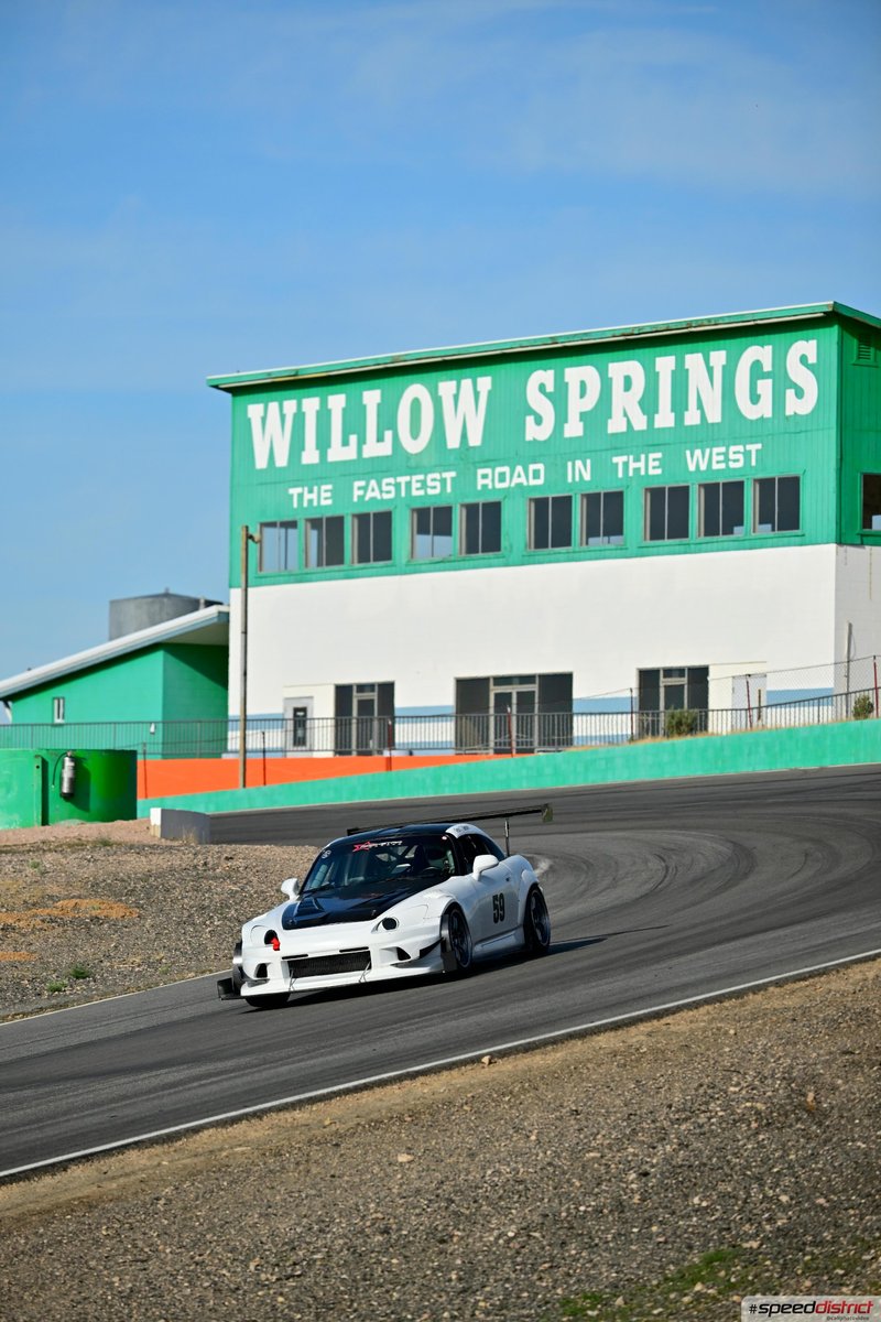 Porsche 911 GT3 Cup white