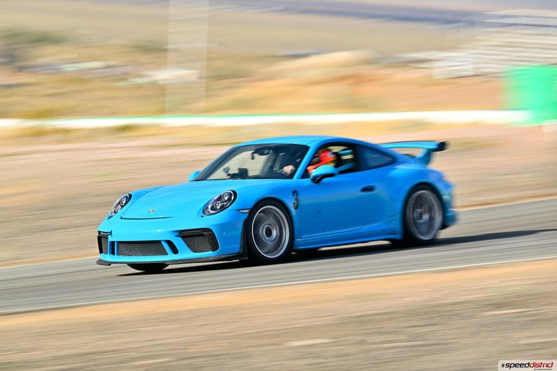 Porsche 911 GT3 RS blue