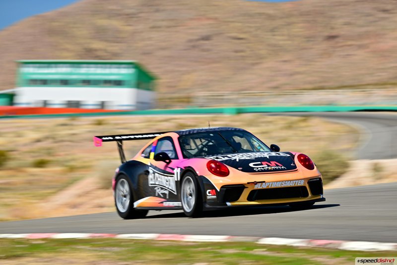 Porsche 911 GT3 Cup pink