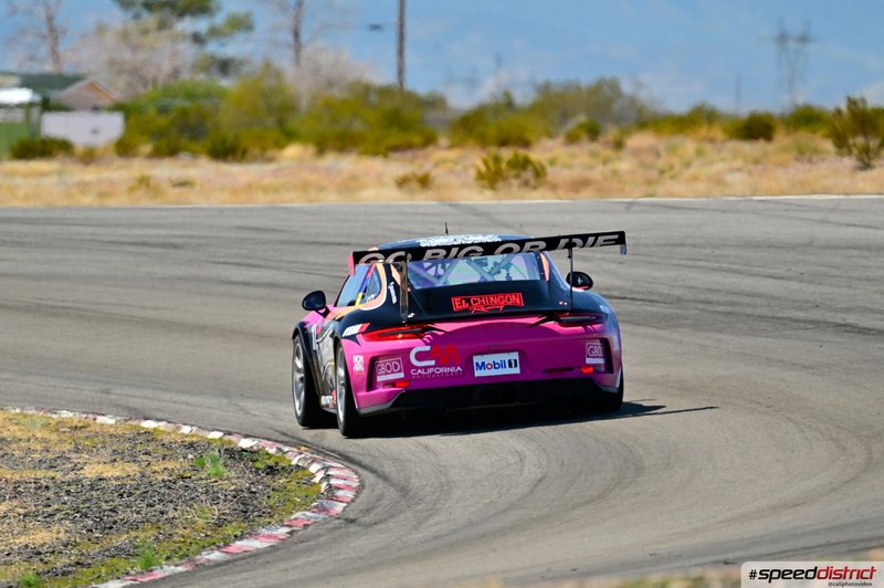 Porsche 911 GT3 Cup pink