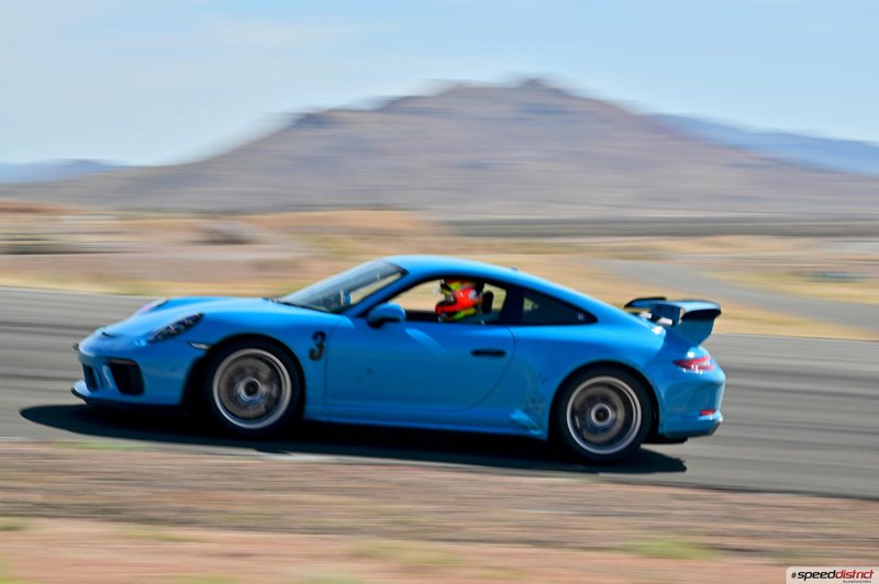 Porsche 911 GT3 RS blue
