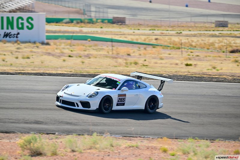Porsche 911 GT3 Cup white