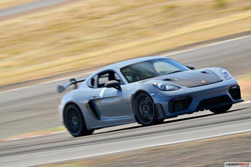 Porsche Cayman GT4