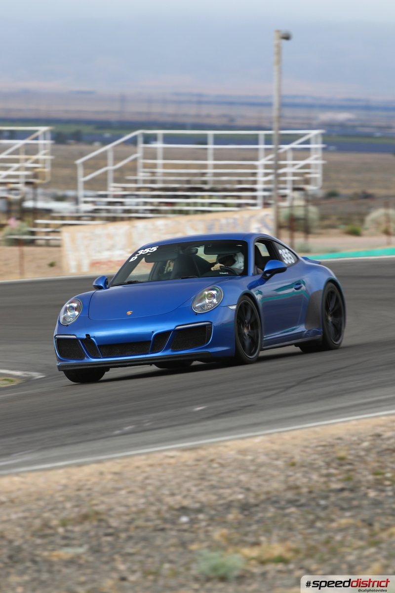 Porsche 911 GTS