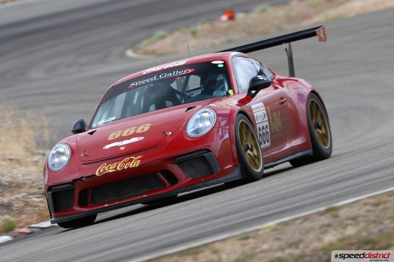 Porsche 911 GT3 red