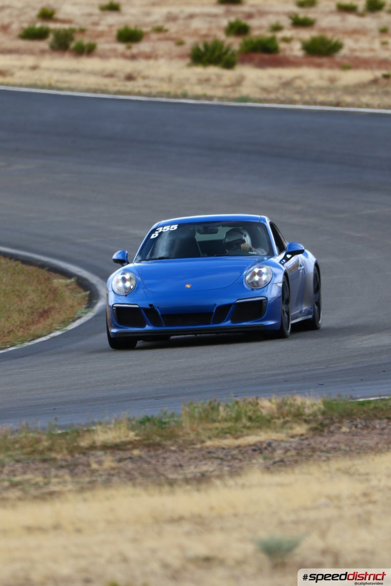 Porsche 911 GT3 blue