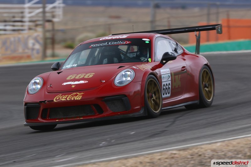 Porsche 911 GT3 Cup red