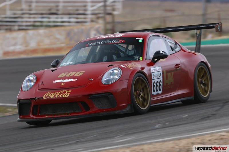 Porsche 911 GT3 Cup red
