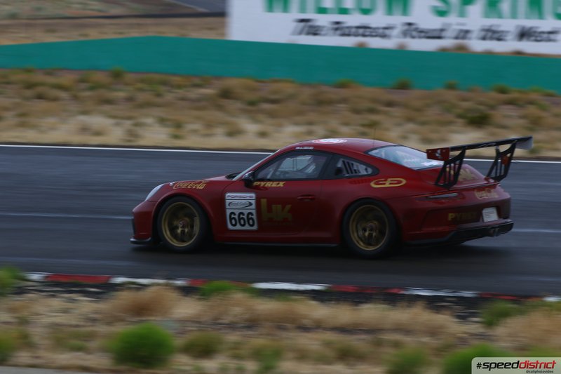 Porsche 911 GT3 Cup red