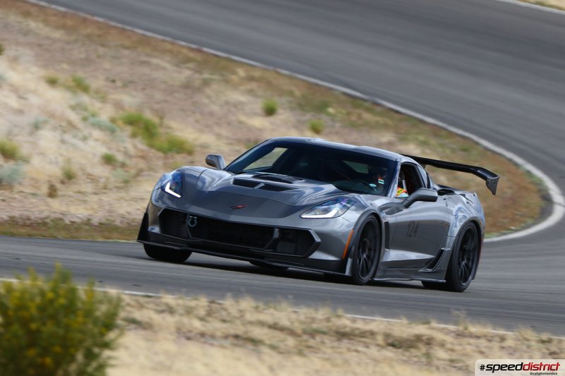Chevrolet Corvette Z06 silver
