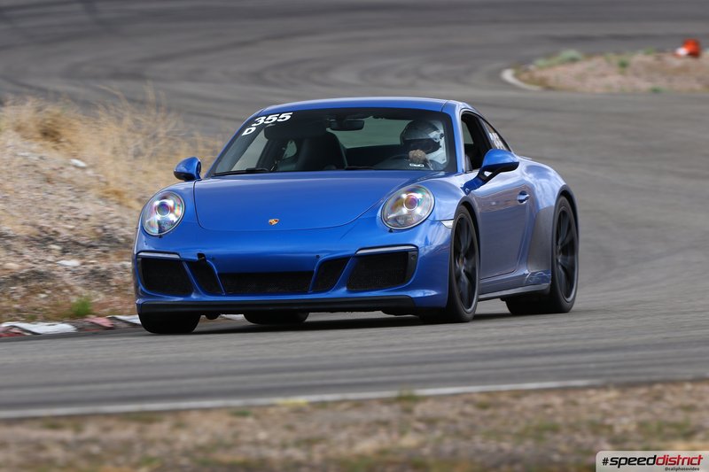 Porsche 911 GTS