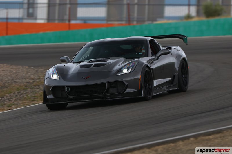 Chevrolet Corvette Z06 gray