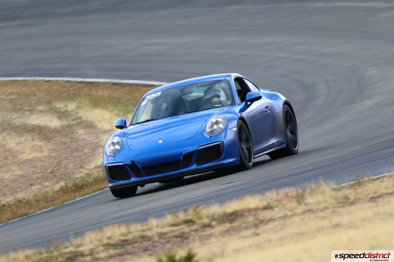 Porsche 911 GTS
