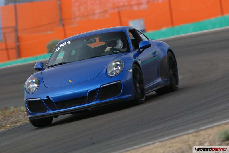 Porsche 911 GTS