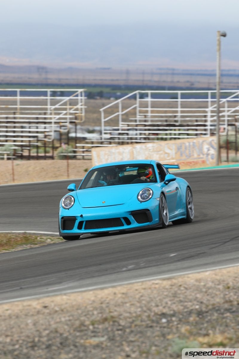 Porsche 911 GT3 blue