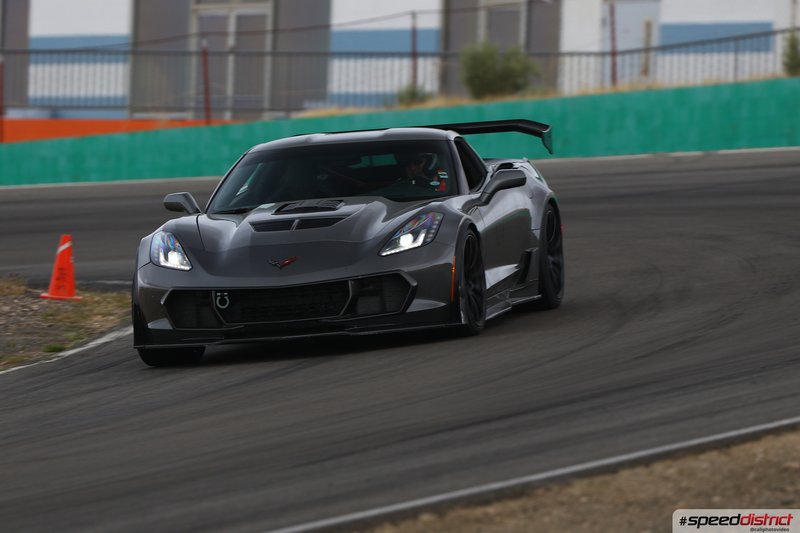 Chevrolet Corvette Z06 gray