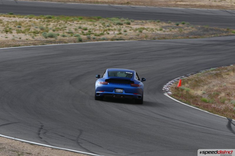 Porsche 911 GT3 blue
