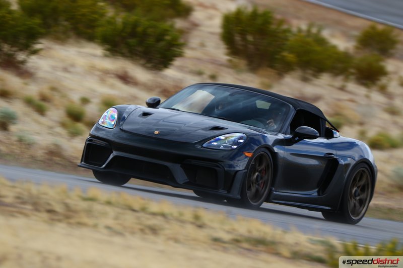 Porsche Cayman GT4 RS blue