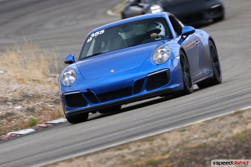 Porsche 911 GT3 blue