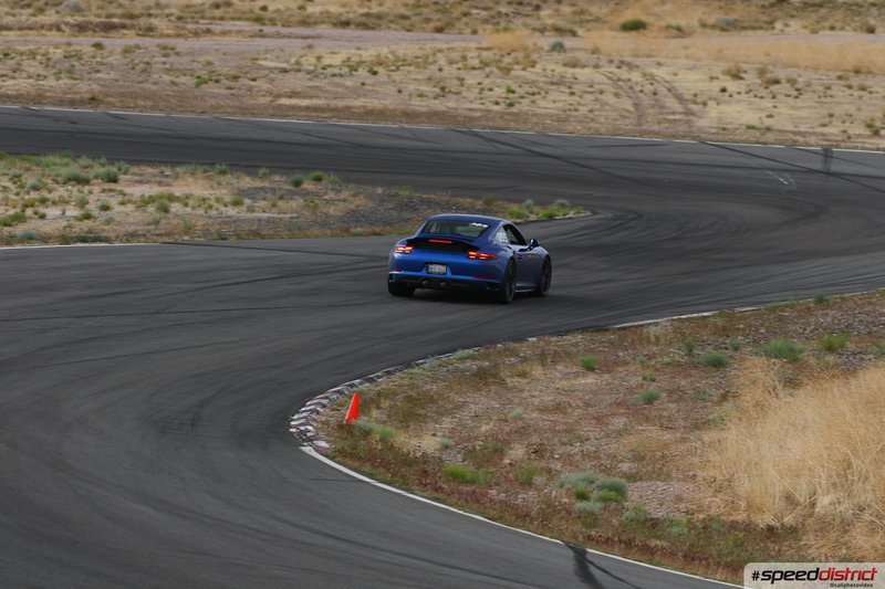Porsche 911 GT3 blue