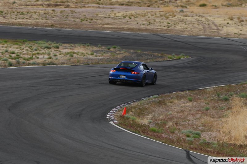 Porsche 911 GT3 blue