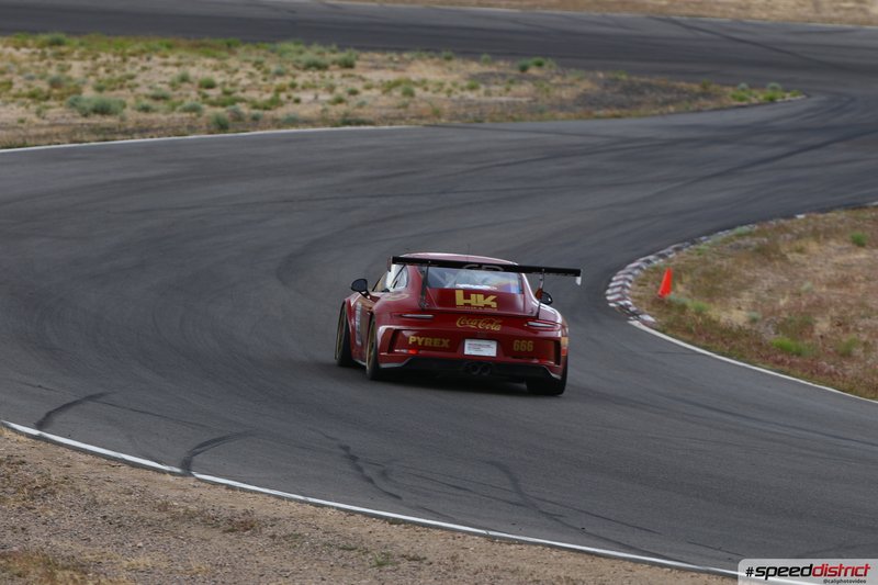 Porsche 911 GT3 Cup red