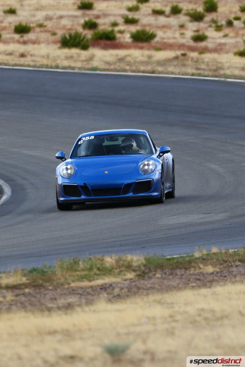 Porsche 911 GTS