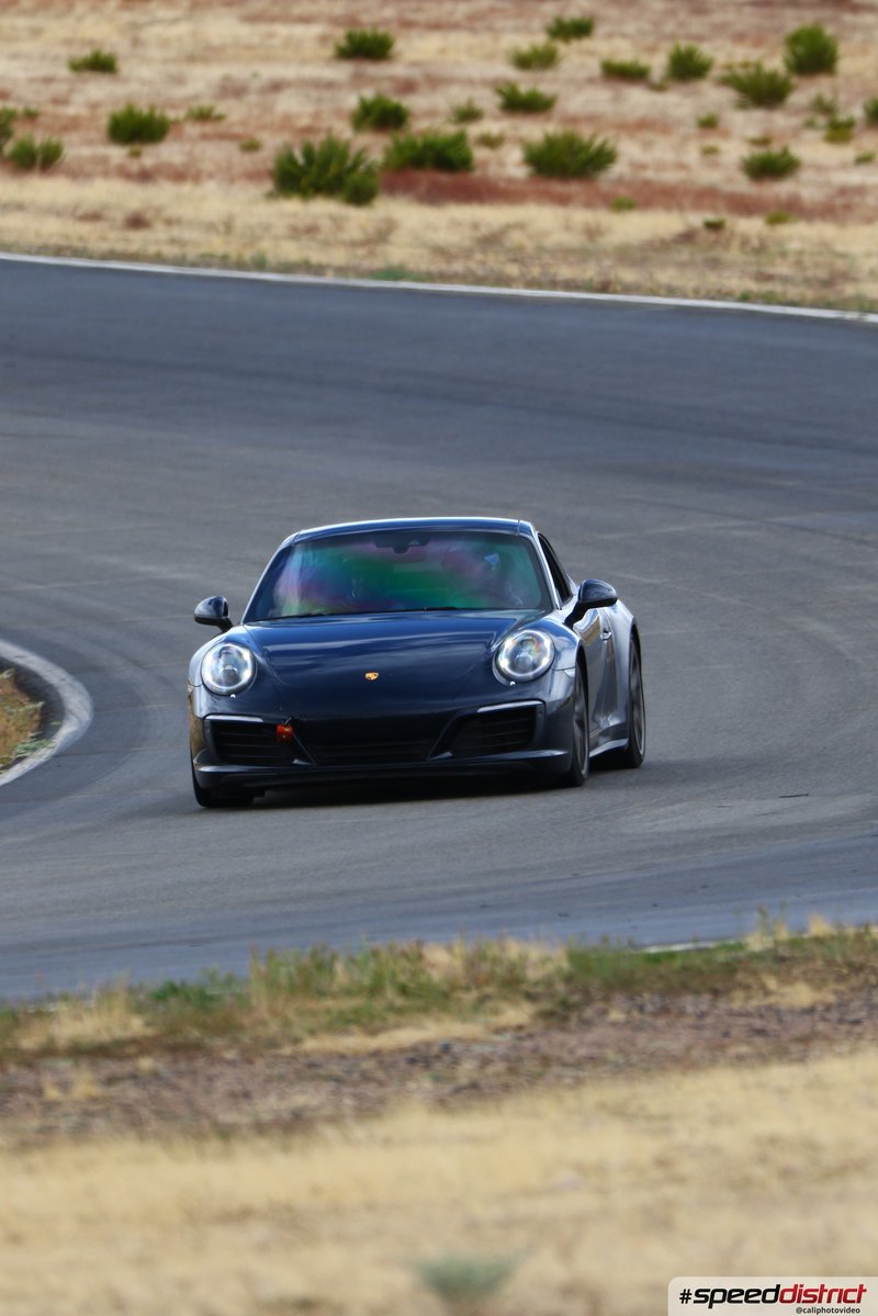 Porsche 911 GT3 blue