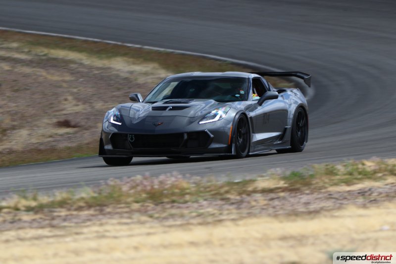 Chevrolet Corvette Z06 gray