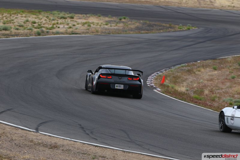 Chevrolet Corvette Z06 black
