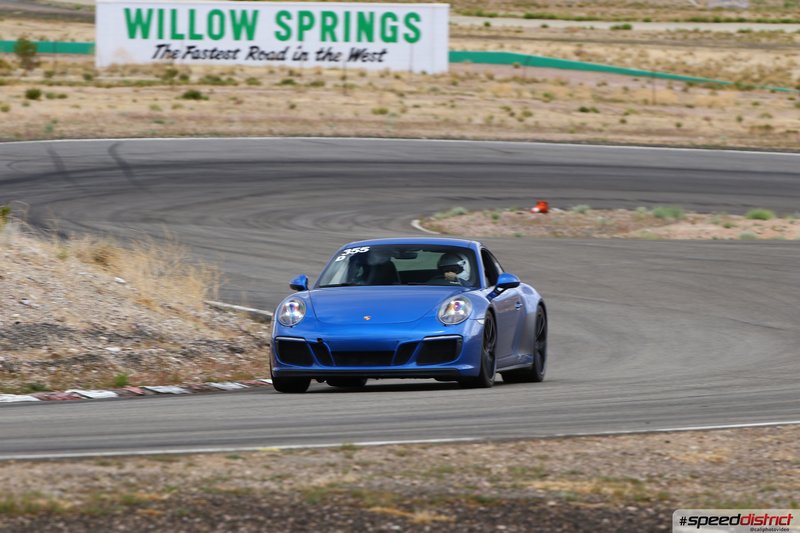 Porsche 911 GTS
