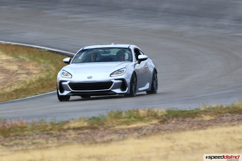 Porsche Cayman GT4 RS white