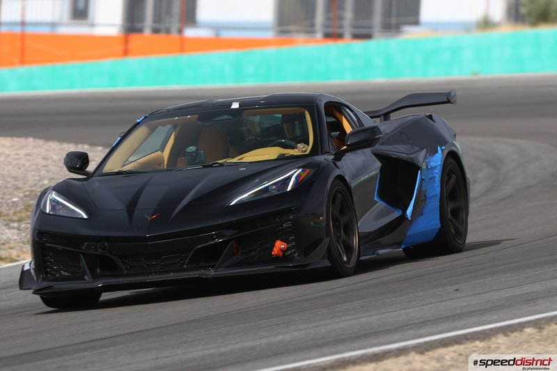 Chevrolet Corvette Z06 black
