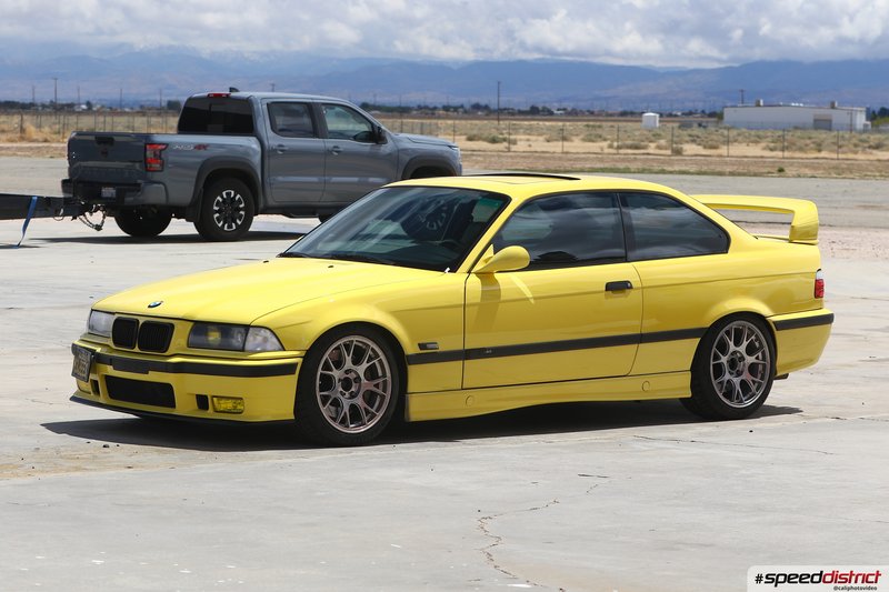 BMW M3 yellow