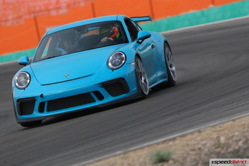 Porsche 911 GT3 blue