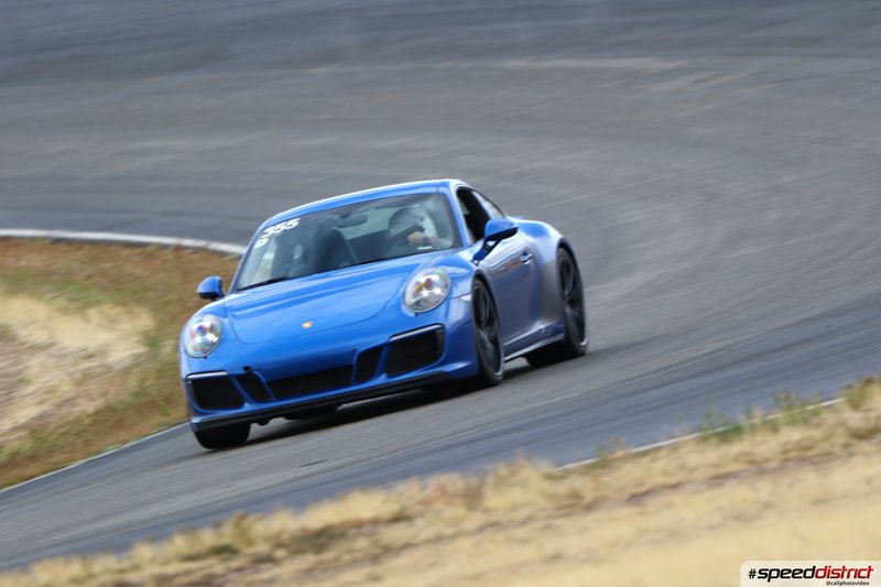 Porsche 911 GT3 blue