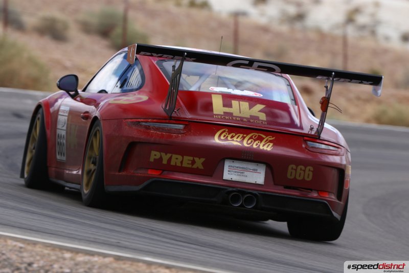 Porsche 911 GT3 Cup red