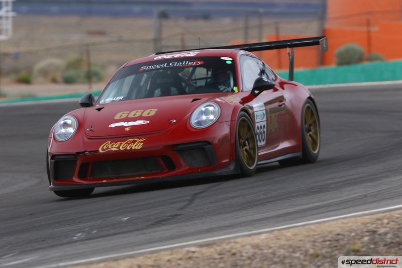 Porsche 911 GT3 red