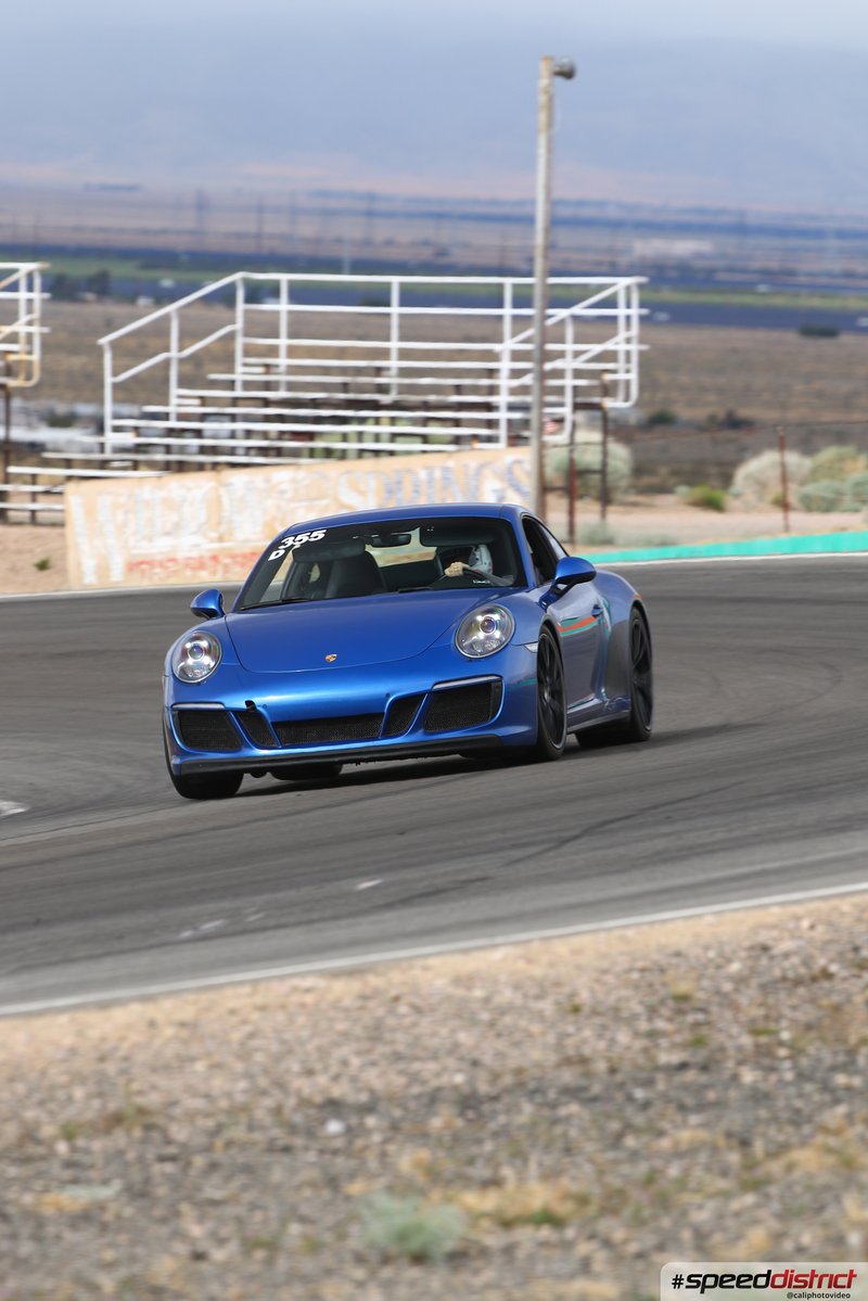 Porsche 911 GT3 blue