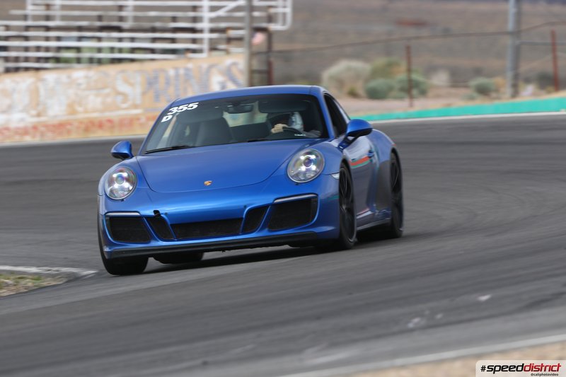 Porsche 911 GT3 blue