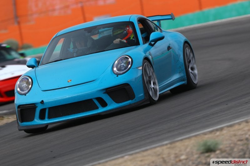 Porsche 911 GT3 blue