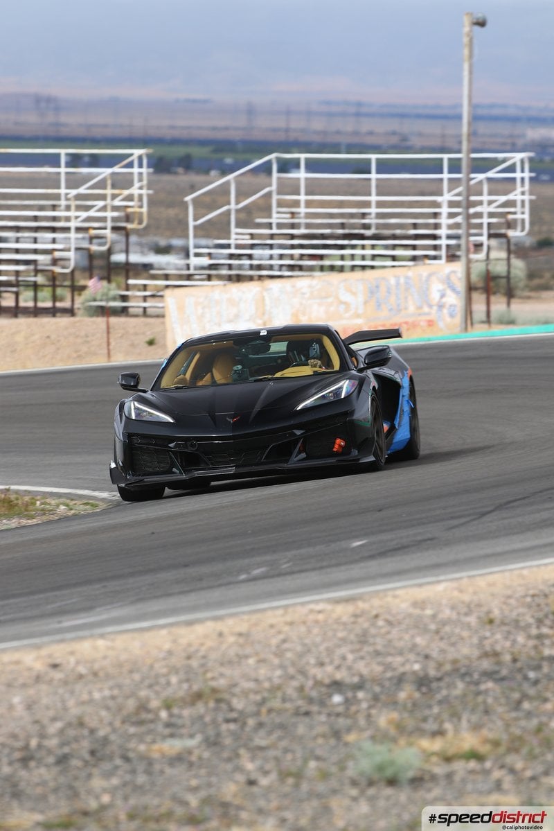 Chevrolet Corvette Z06 black