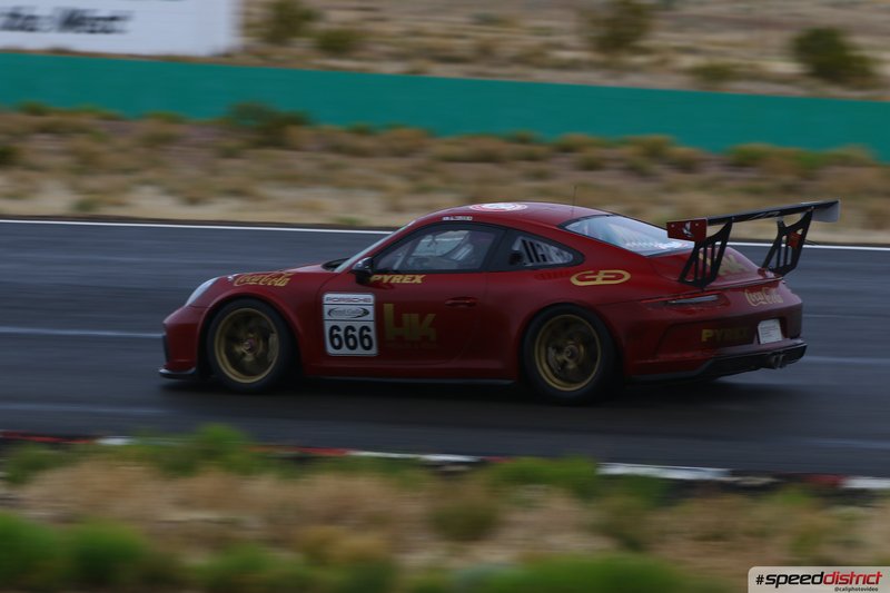 Porsche 911 GT3 Cup red