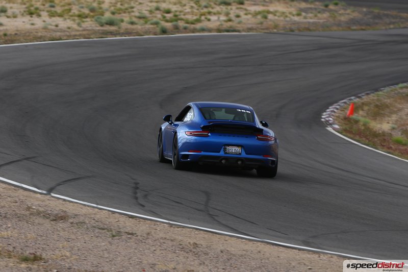 Porsche 911 GTS