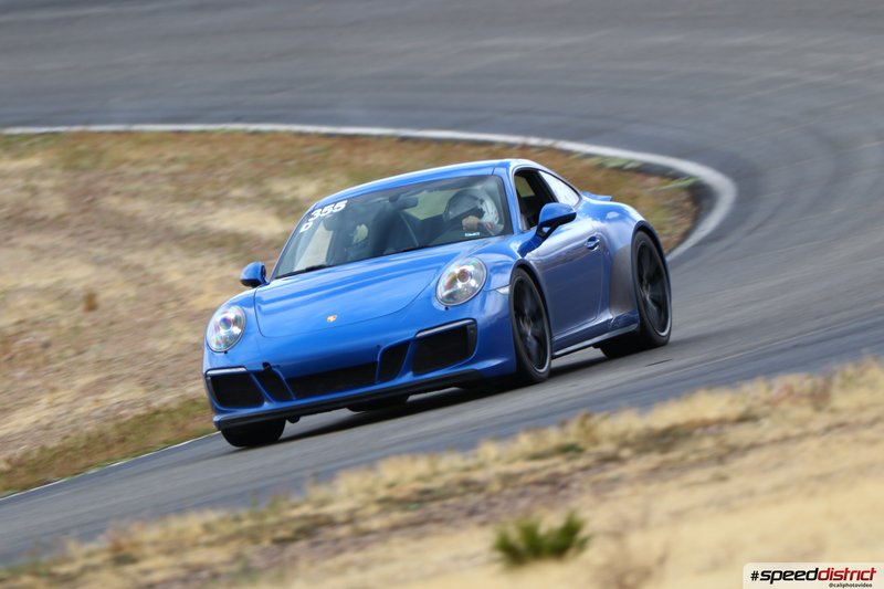 Porsche 911 GTS