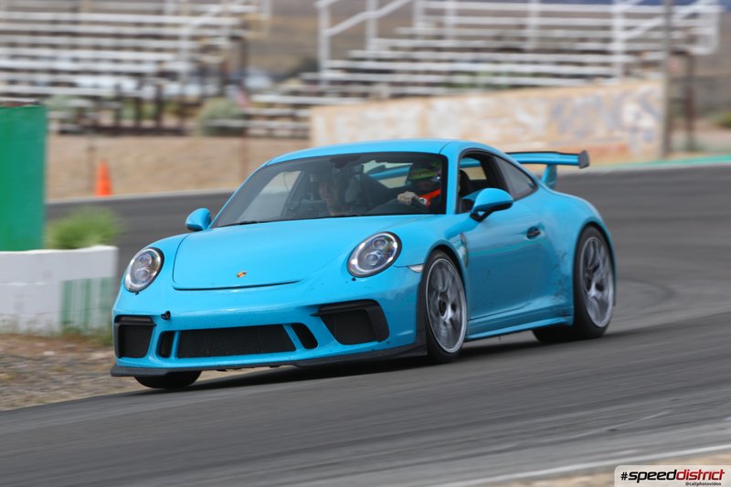 Porsche 911 GT3 RS blue